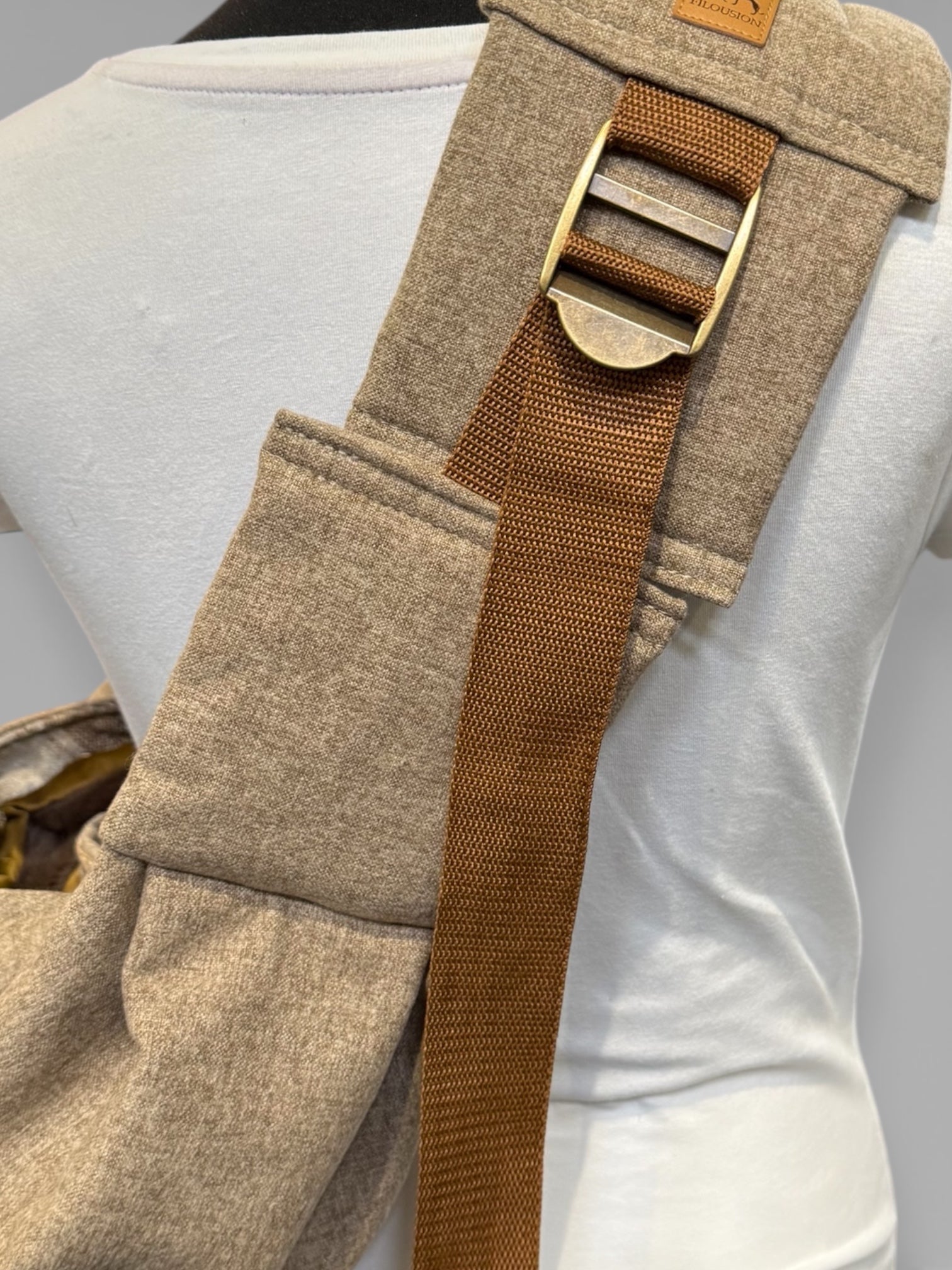 Crossbag 2 in 1 Hundetragetasche Loden Optik Cognac